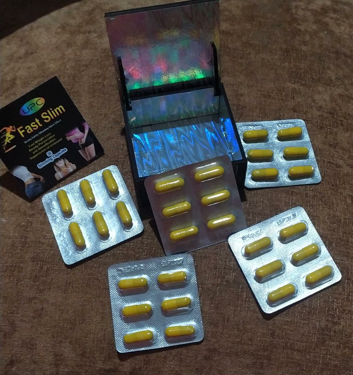 تقوم كبسولات فاست سليم بشد ترهلات الجسم وتنسيق قوا