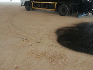عمل اسفلت امام المنازل في الرياض 086 704 37 05