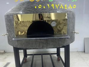 يبيع أفران البيتزا