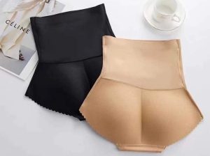 بوش اب علي شكل اندر يبرز الأرداف ويرفعها