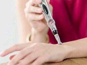 أنوثة متألقة مع كريم لوريال المطور