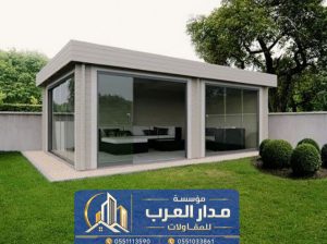 ملحق خارجي زجاج في الرياض | تنفيذ مجلس بواجهة